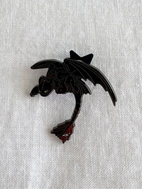 Universal Studios How to Train Your Dragon Isle of Berk Toothless Pin